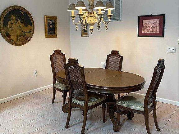 4th image of 2202 Nicole Dr