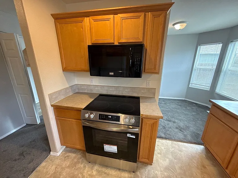 4105 Windy Ave NE — Photo 11