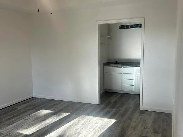307 Zion St #A — Photo 2
