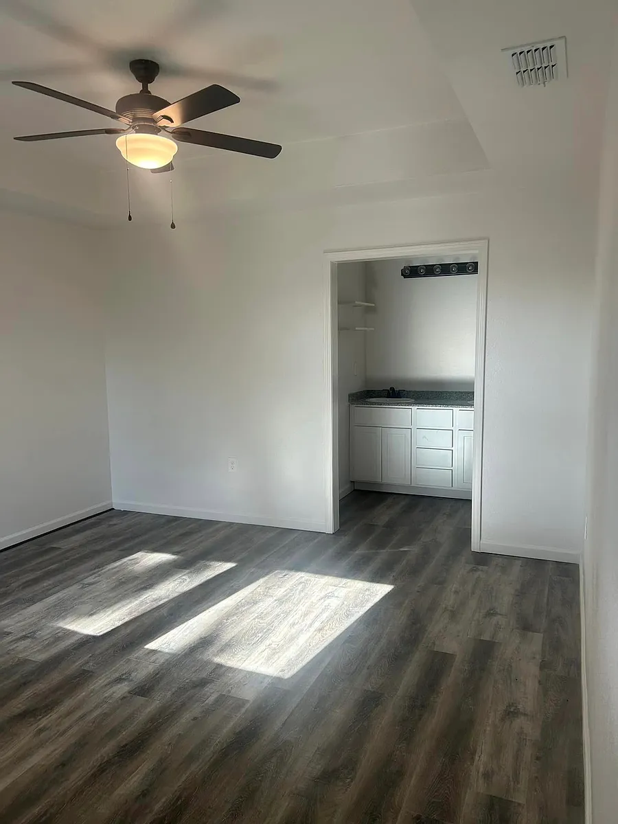 Building Photo - 307 Zion St #A