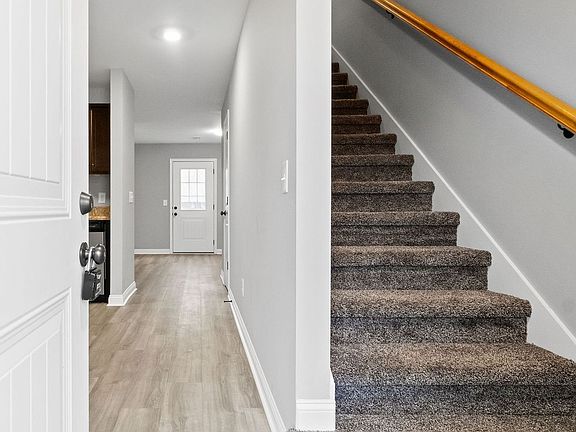4th image of 1729 Manning Dr Unit 2