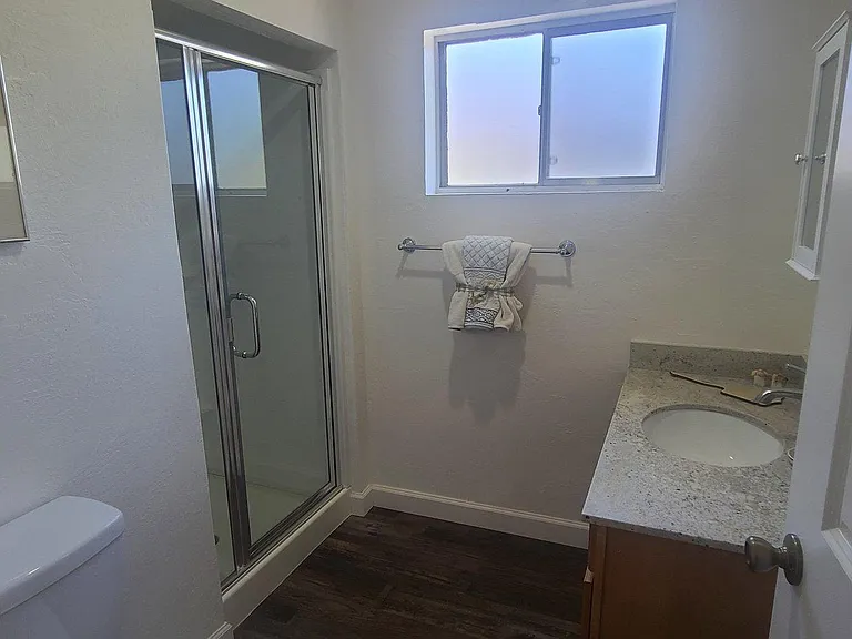 3851 Vineyard Ave — Photo 12