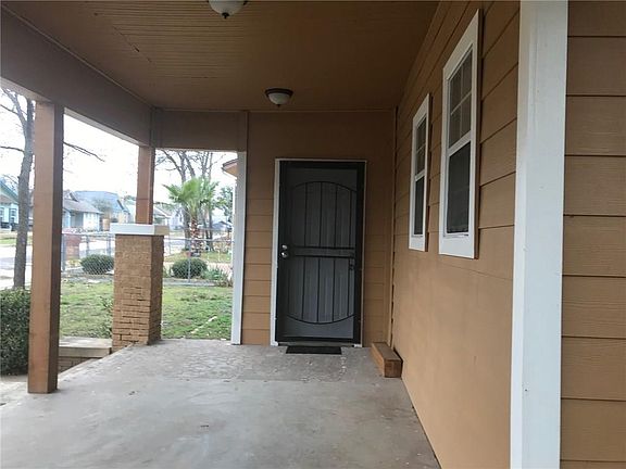 3rd image of 3633 Avenue G