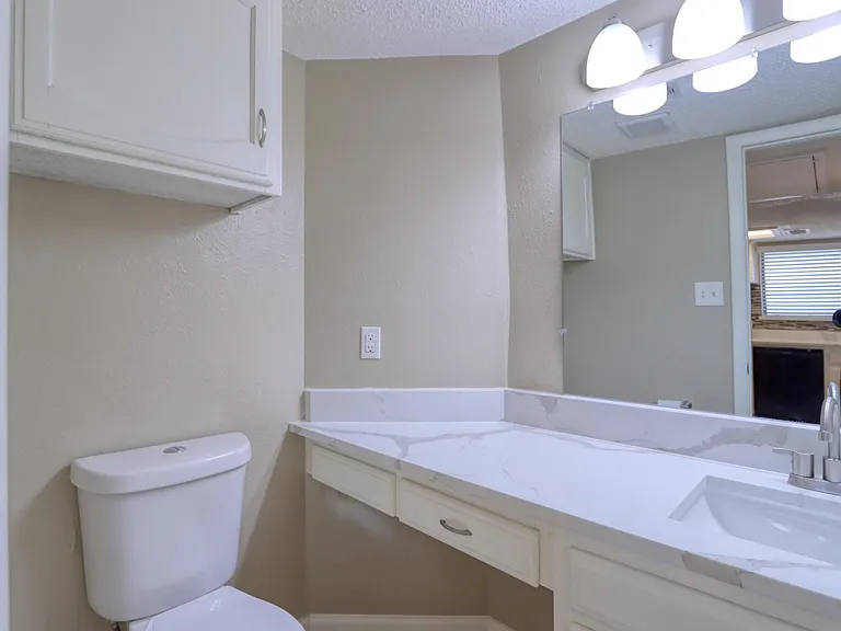 707 Harbour Town Dr #1 — Photo 12
