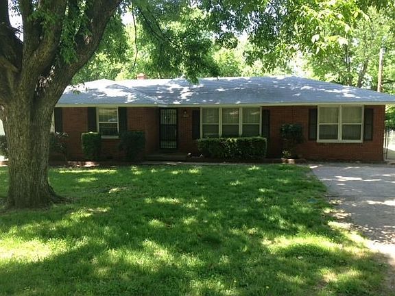3rd image of 3053 Linda Dr