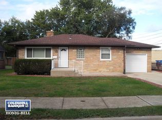 11 Reedwood Dr, Joliet, IL 60436