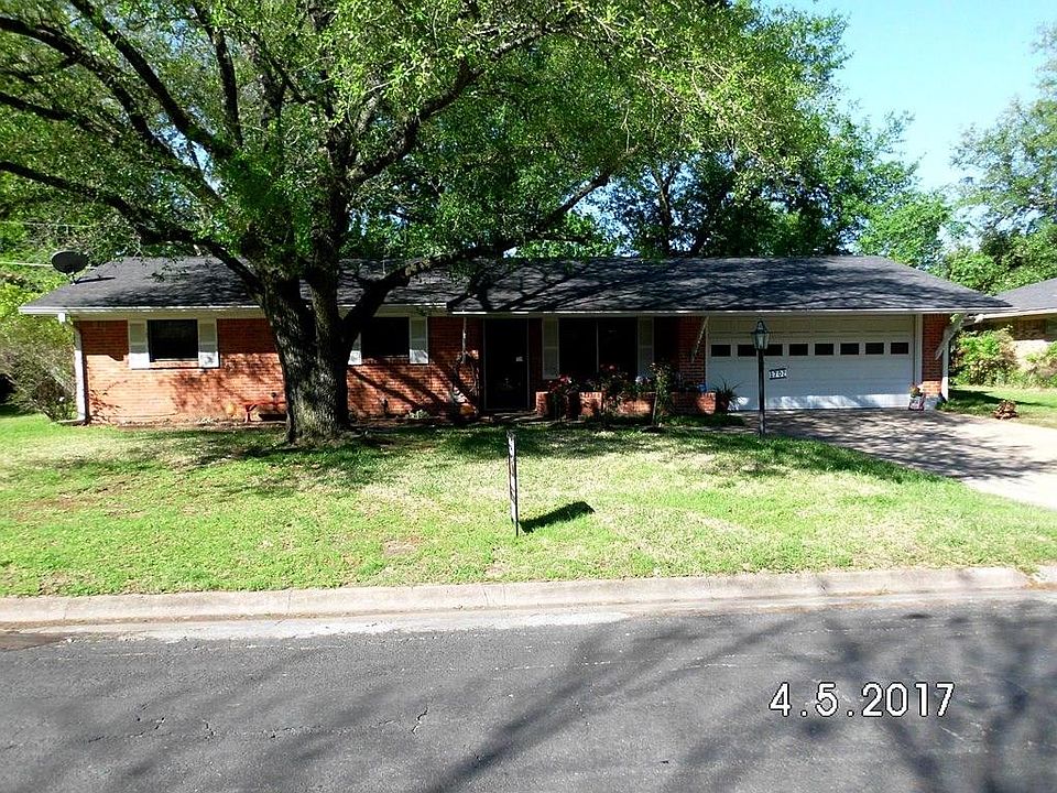 1st image of 1702 E Beverly Dr