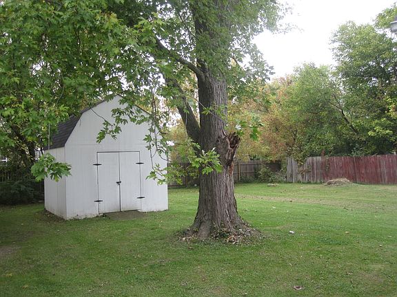 backyard w/big shed