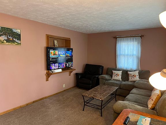 4th image of 7215 Leighton Ave