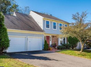 3004 Emerald Chase Dr, Herndon, VA 20171