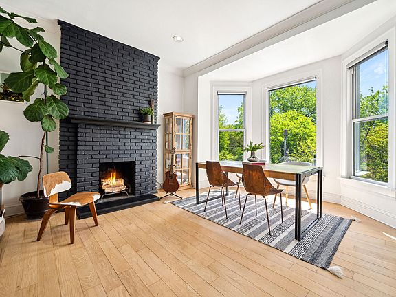 5th image of 714 W Webster Ave #3E