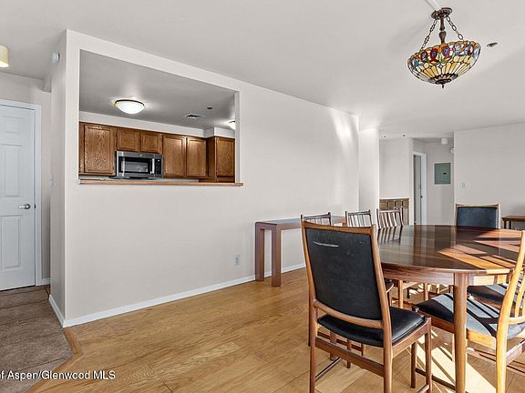 4th image of 1111 Horizon Dr APT 402