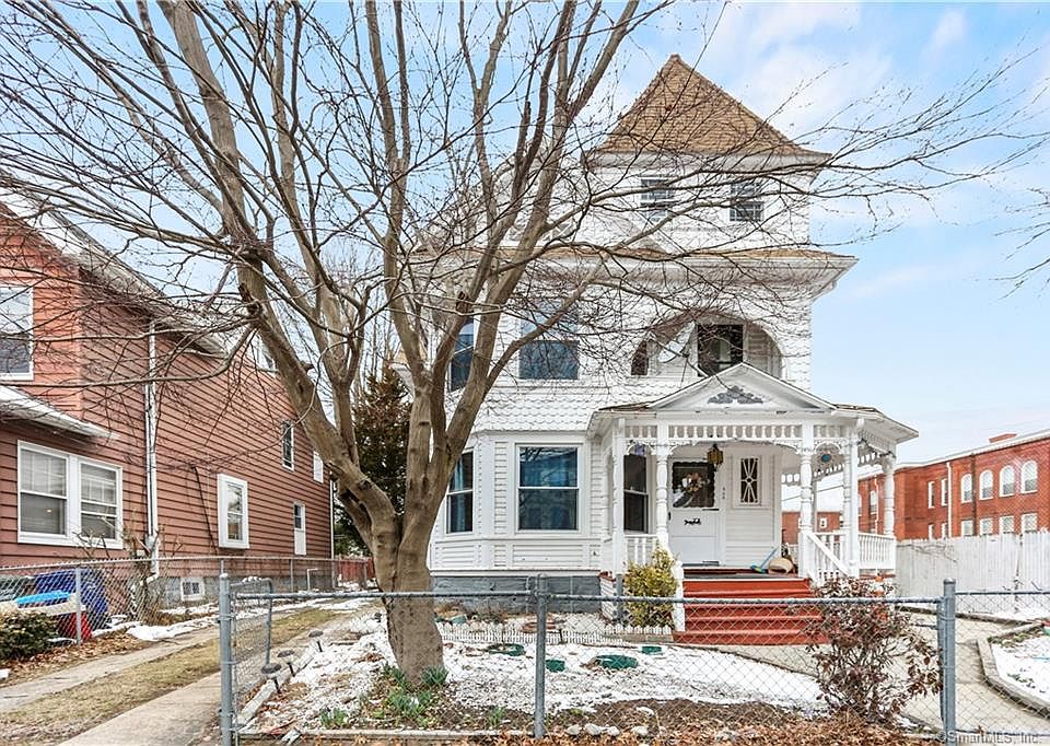 1st image of 464 Maplewood Ave
