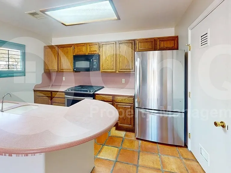 3663 W Placita Del Correcaminos — Photo 11