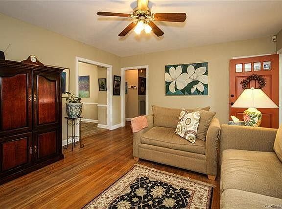 5th image of 1119 Jensen St