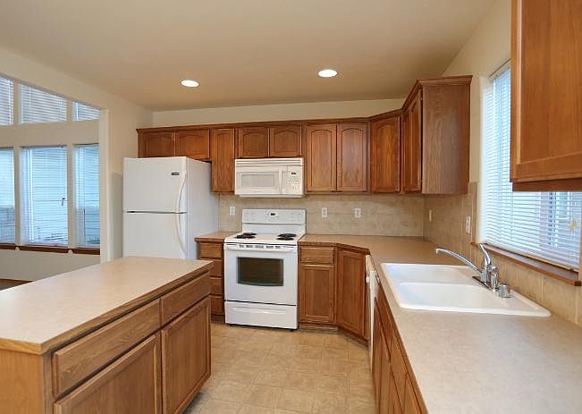 1st image of 3708 S Old Schafer Ln