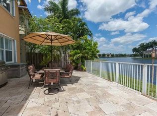 11277 NW 75th Ln, Doral, FL 33178