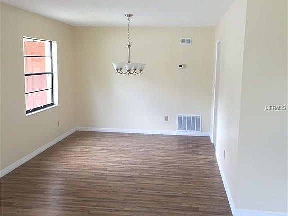 5th image of 962 N Fairbairn Dr