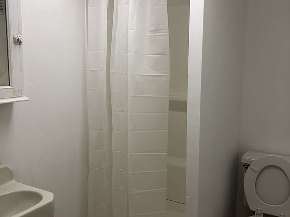 2nd image of 545 Georgia St APT 4