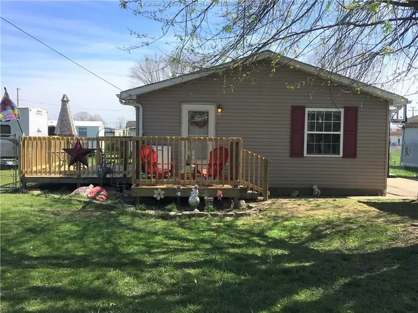 56 2nd St, Culloden, WV 25510