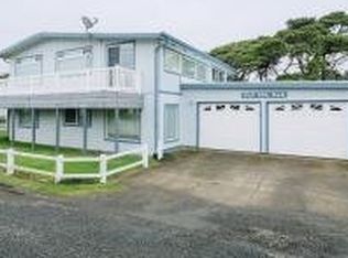 1742 NW 57th St, Lincoln City, OR 97367