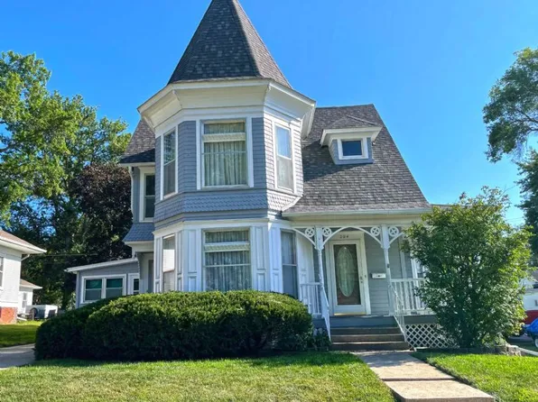 204 W Thomas Ave, Shenandoah, IA 51601