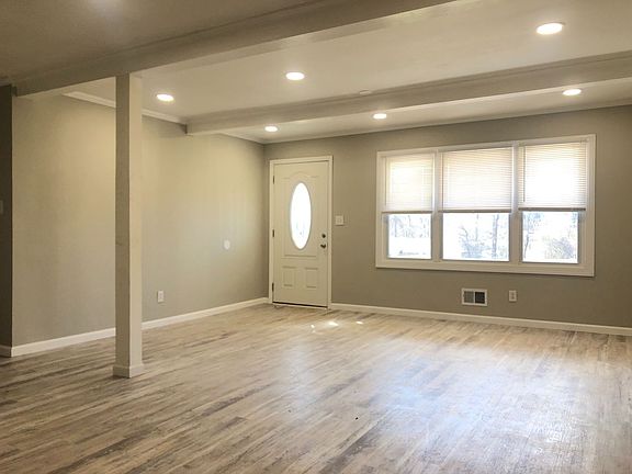 2nd image of 408 Forestway Dr