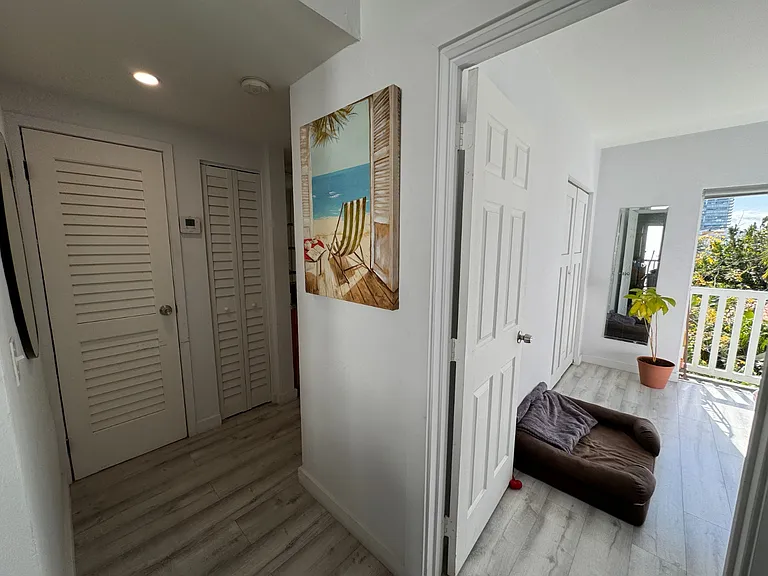 344 Meridian Ave #4B — Photo 8