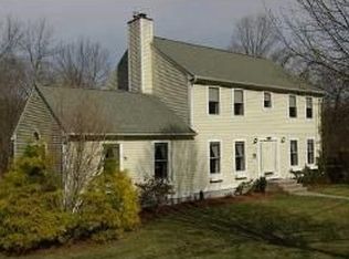 12 Eagle Nest Dr, Lincoln, RI 02865
