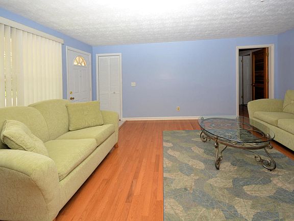 5th image of 3872 Chestwood Ave