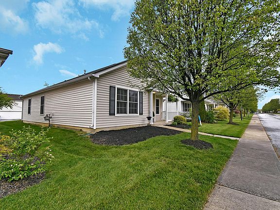 3rd image of 1359 Phlox Ave