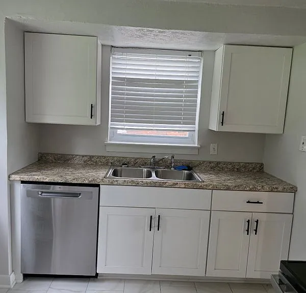 155 Pennoak Dr — Photo 5