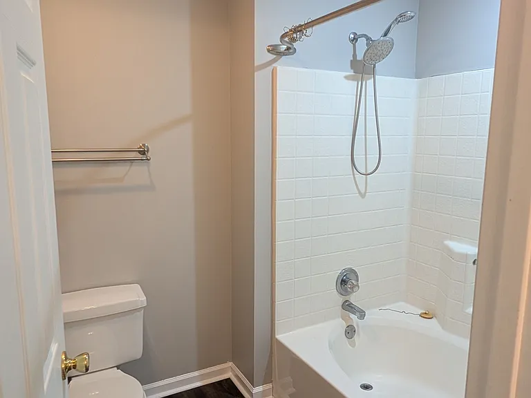 116 Paxton Ct — Photo 21