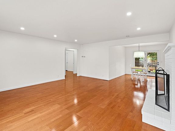 5th image of 1726 Crinella Drive