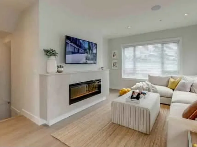 22128 48a Ave #8 — Photo 1