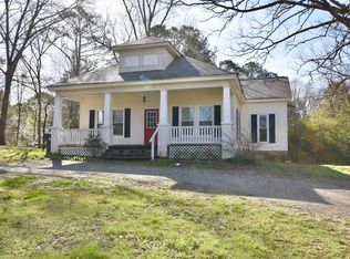 145 Summit Cir, Ball Ground, GA 30107