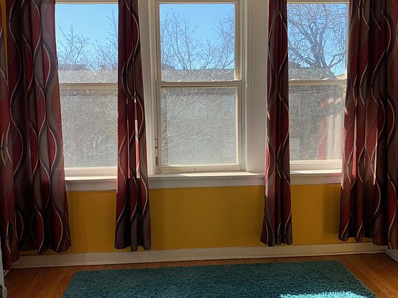 5th image of 6749 S Cornell Ave #1