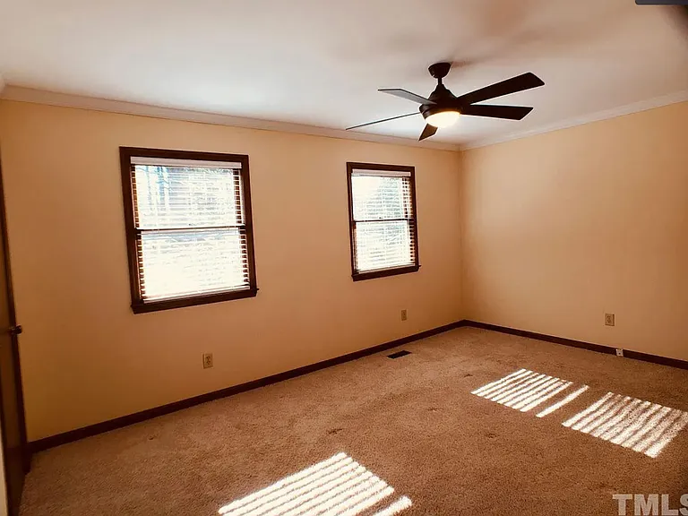 105 Lantern Way — Photo 7