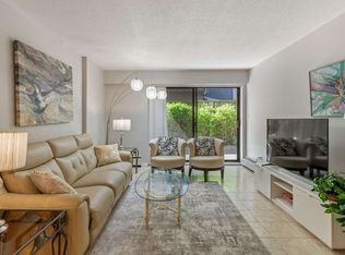 2040 Cornwall Ave #103, Vancouver, BC V6J1E1