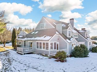 71 Hawthorne Village Rd, Nashua, NH 03062