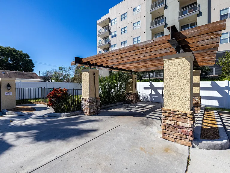 106 Alameda Ct #240 — Photo 31