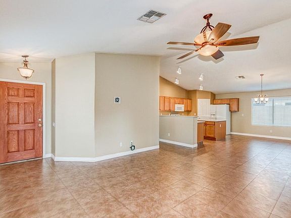 3rd image of 3115 E Winged Foot Dr