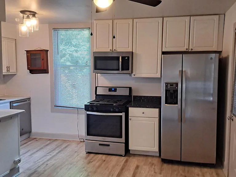 121 Foote Ave — Photo 10