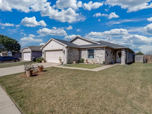 2612 Diver Ct, Fort Worth, TX 76119