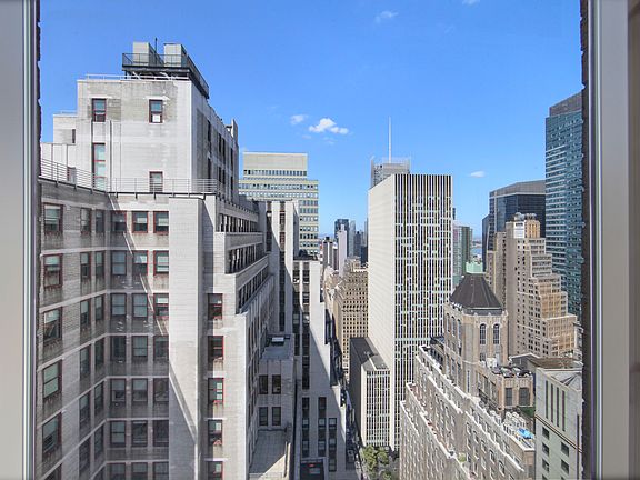 3rd image of 100 W 39th St APT 43A