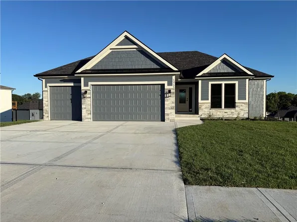 12755 N Champanel Way, Platte City, MO 64079
