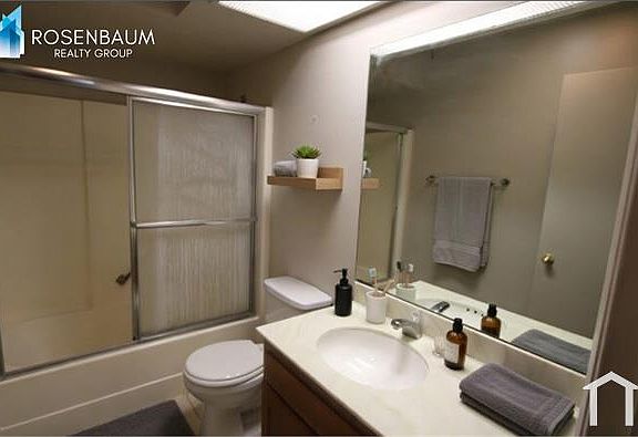 5th image of 840 E Junction St #840