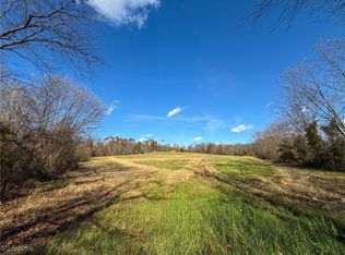 Kern Rd, Waterford, OH 45786