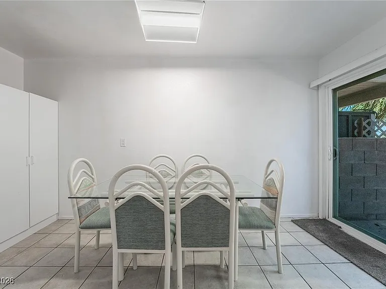 4302 Lynnann Dr — Photo 8