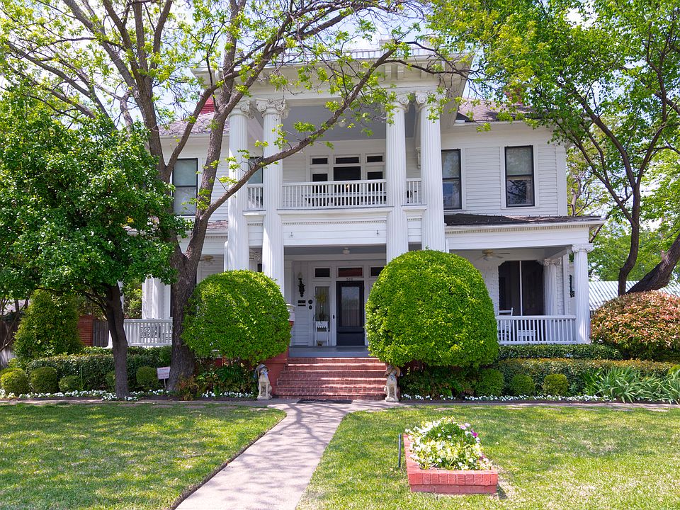 1st image of 500 W Ennis Ave